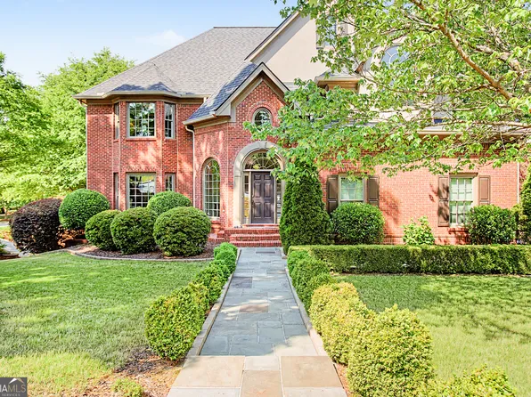4020 Royal Pennon Ct, Peachtree Corners, GA 30092