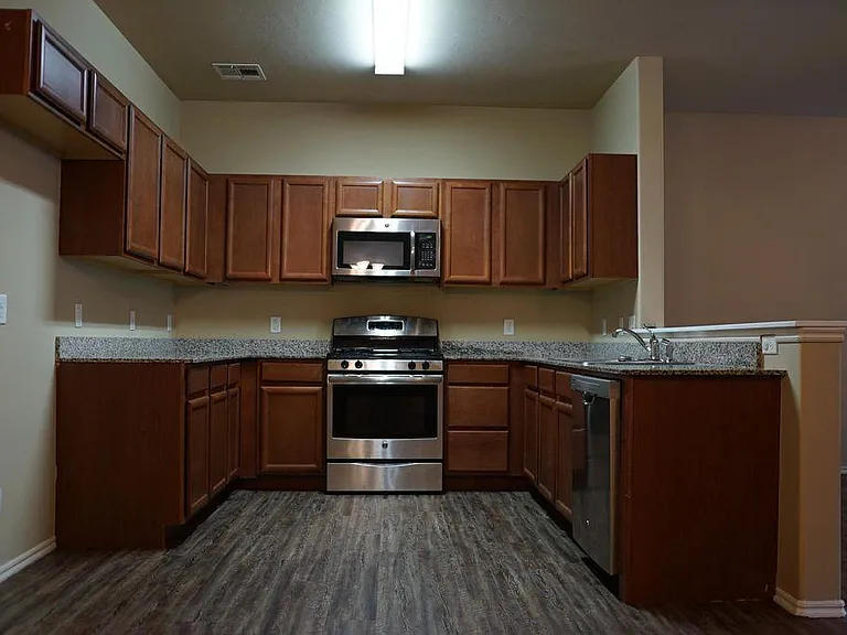 118 Ashley Dr — Photo 22