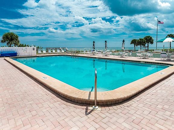 4th image of 5400 Highway A1a