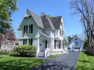 25 Locust St, Honeoye Falls, NY 14472