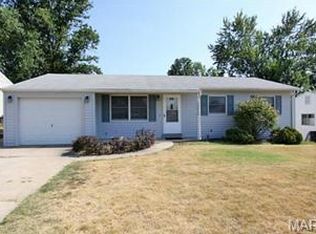 12030 Providence Ln, Maryland Heights, MO 63043