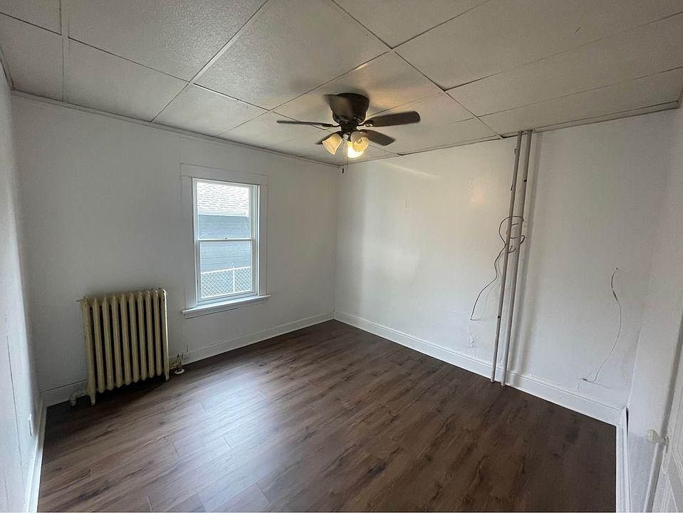 2nd image of 519 S Duluth Ave #2