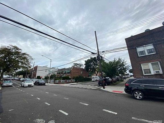 5th image of 32-06 100th St E