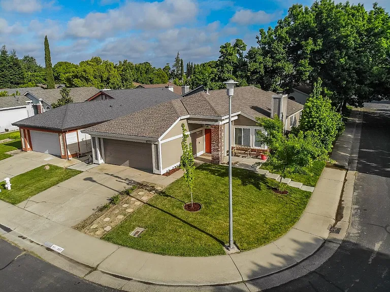 6511 Shasta Creek Way — Photo 1