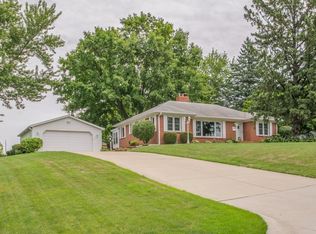 3915 Wakonda Dr, Des Moines, IA 50321