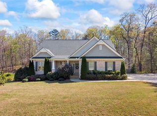 153 Abbington Way, Clarkesville, GA 30523