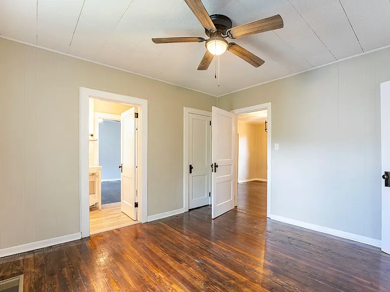 330 Chickamauga Ave — Photo 14