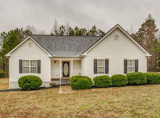 130 Buckeye Blf, Commerce, GA 30530