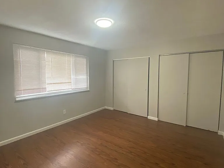 1 Bed/1 Bath Apartment off Hampton Ave! — Photo 28