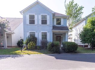 1047 River Isle Dr, Memphis, TN 38103