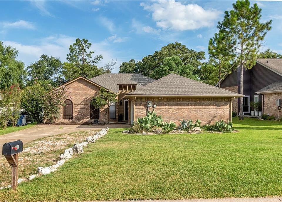 1st image of 1708 Springwood Ct