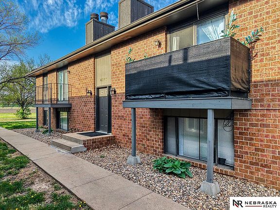 3rd image of 4210 Huntington Ave