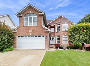 819 W Jefferson St, Bensenville, IL 60106