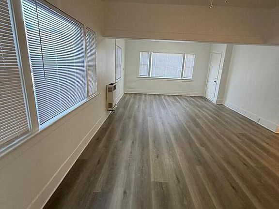 4th image of 433 W 4th St #433