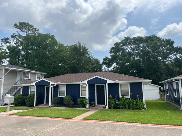 717 Cedar Bayou Rd #4, Baytown, TX 77520