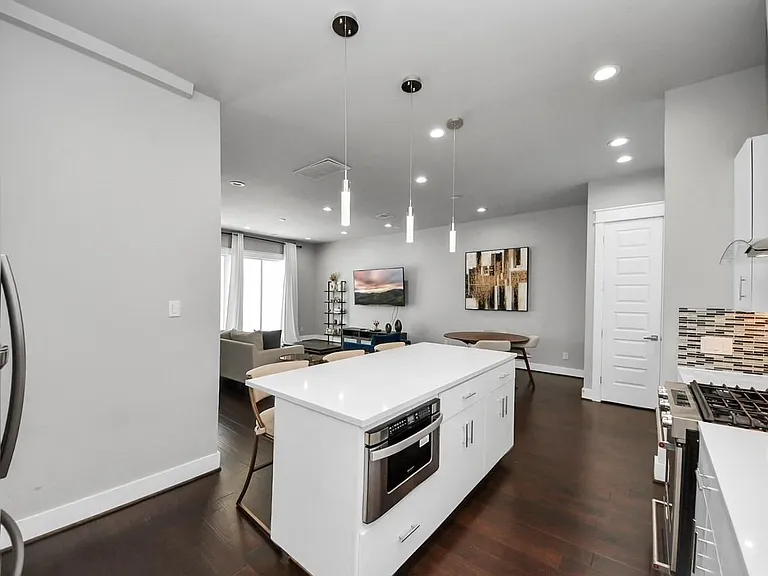 425 Gregg St — Photo 10