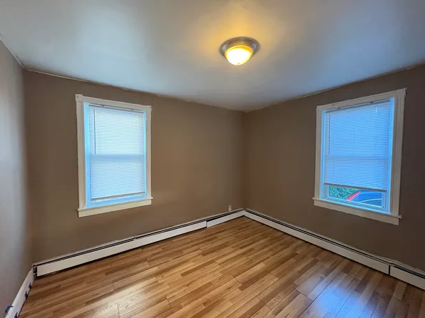 25 De Soto St APT 1, Providence, RI 02909