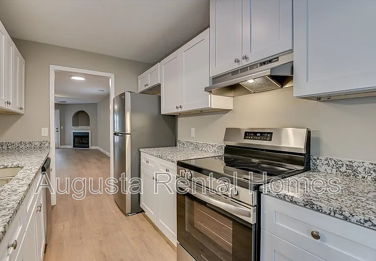 111 Kelly Dr SW — Photo 12