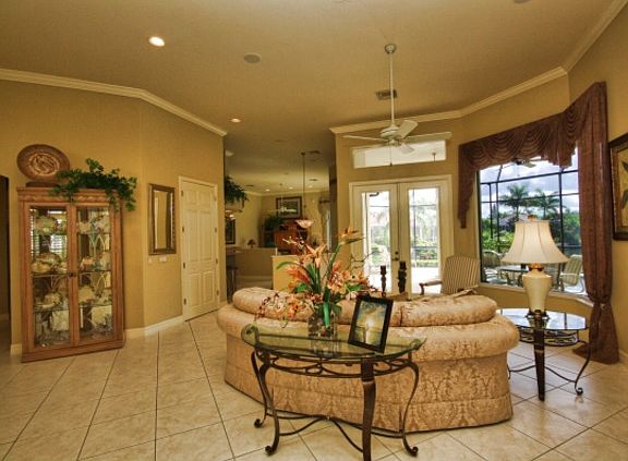 3rd image of 109 Copperfield Ct