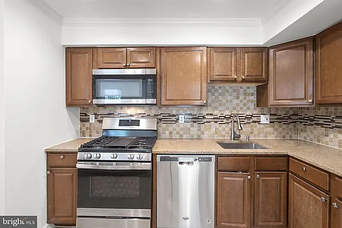 2407 Alsop Ct Photo 1