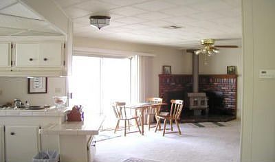 Family Rm - Wd. Stove!