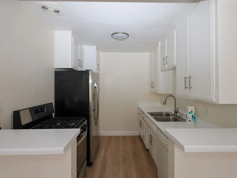 La Casa Blanca — Photo 7