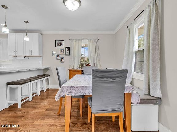 5th image of 1405 Logan Road