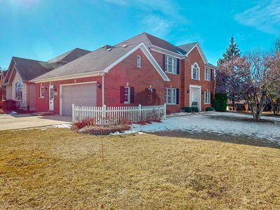 576 N 4th Ave, Addison, IL, 60101