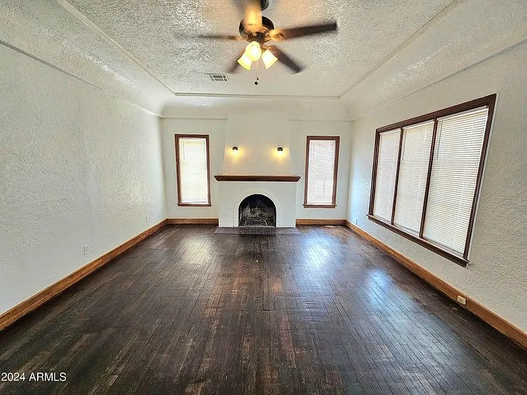 1813 N 11th St — Photo 3