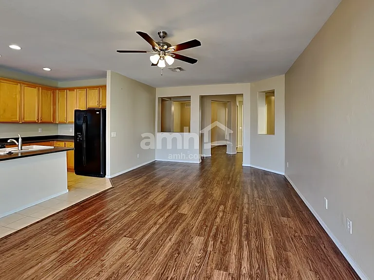 7227 W Darrow St — Photo 6
