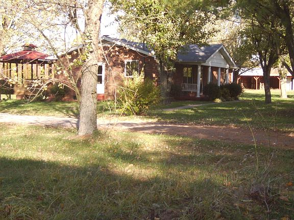 1500  sq ft on 1.6 acres