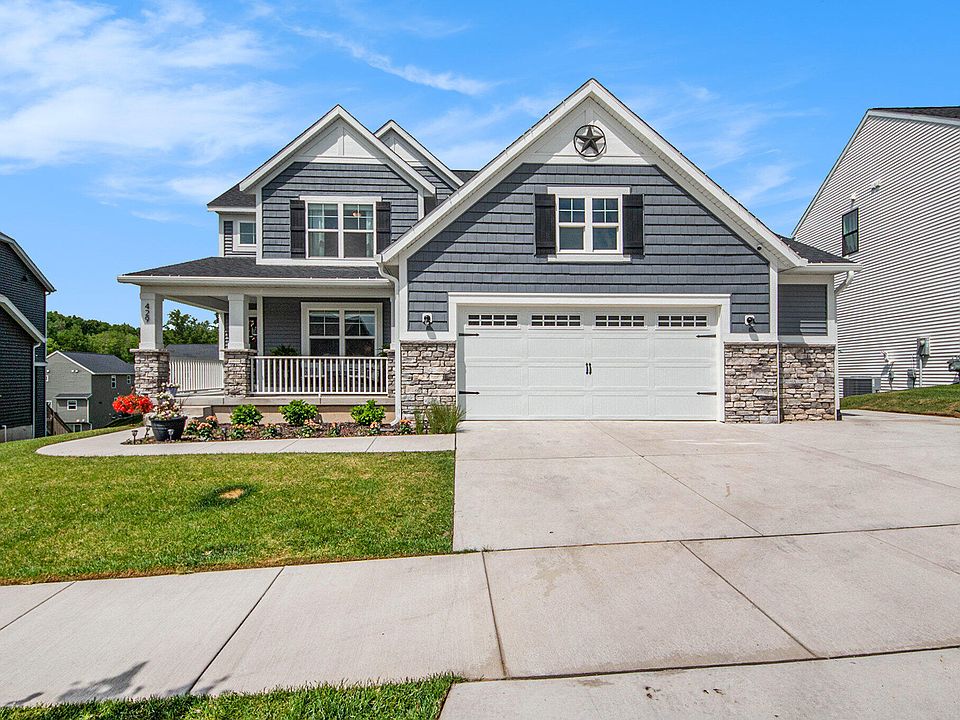 1st image of 429 Park Place Dr