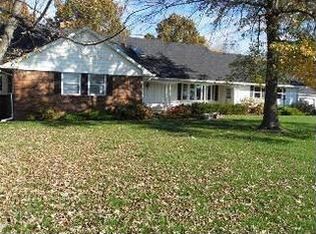 10106 Devils Hole Rd, Bowling Green, OH 43402