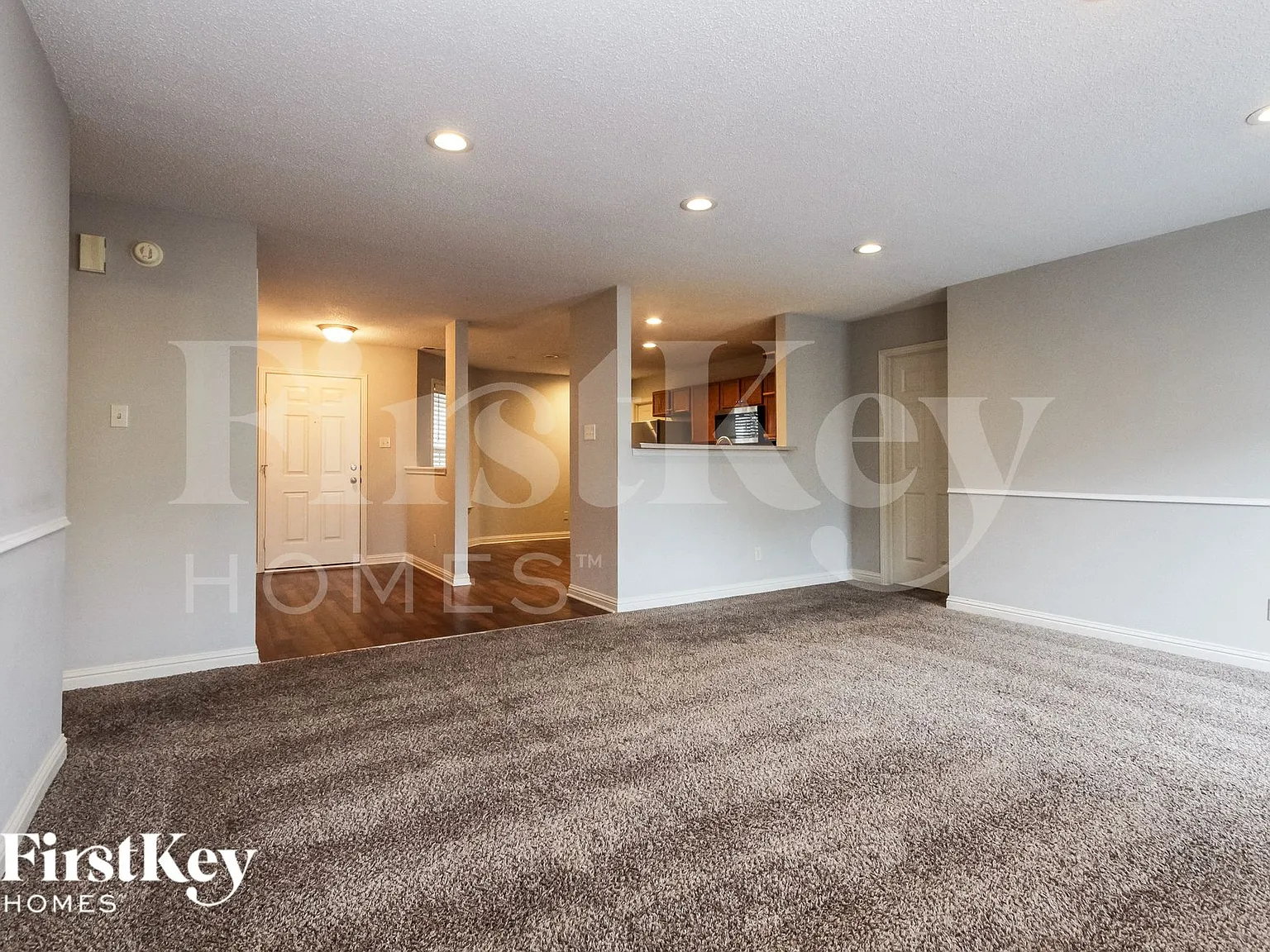 3 bed, 2.0 bath, 1302 sqft, $1,775 — Photo 3