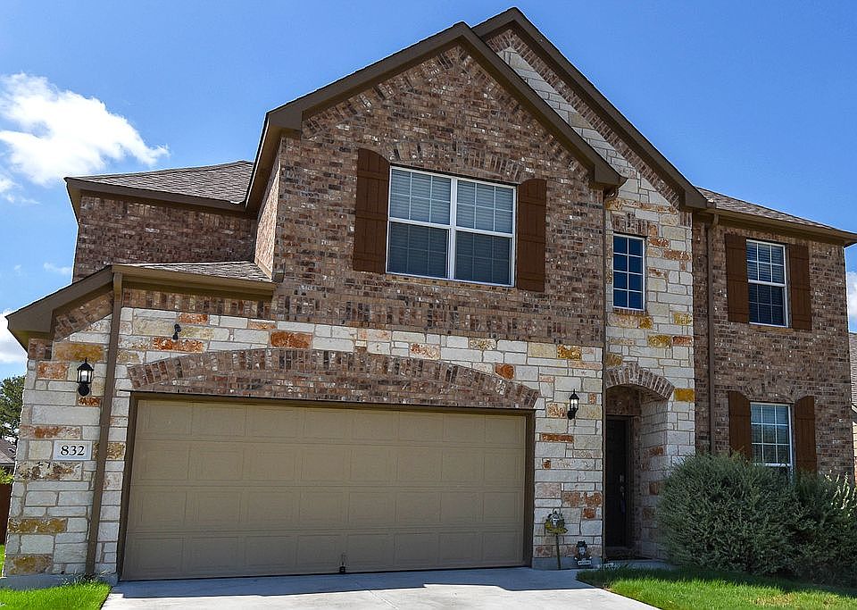 1st image of 832 Olive Ln