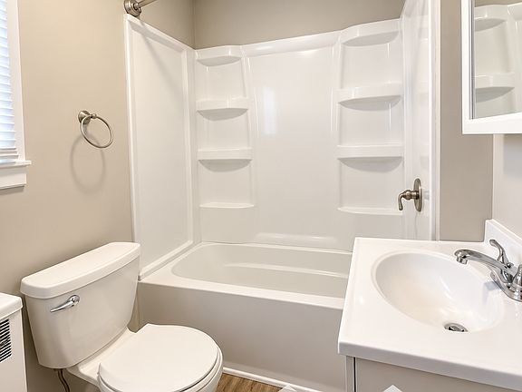 5th image of 2225 S Beck Ln