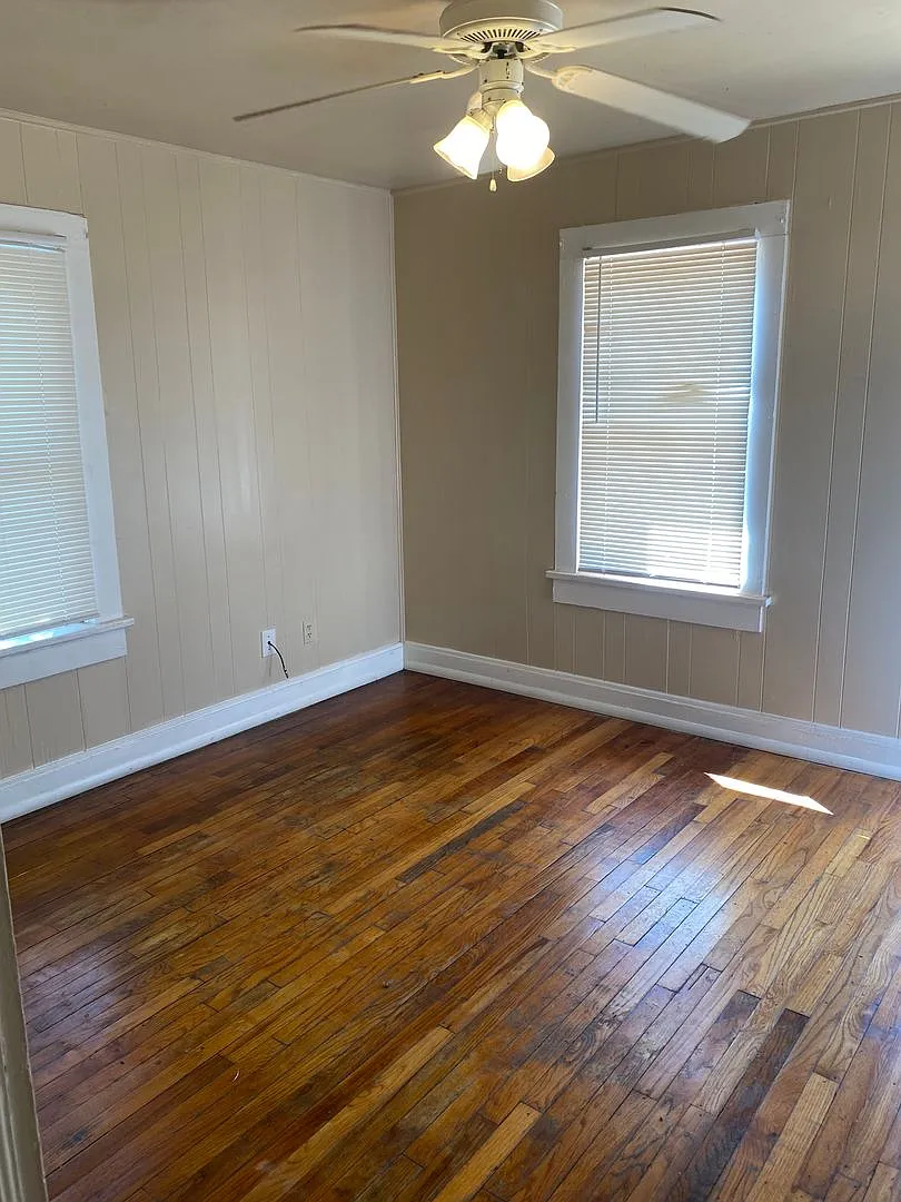 Great 1 Bedroom 1 Bathroom House close to TTU! — Photo 2