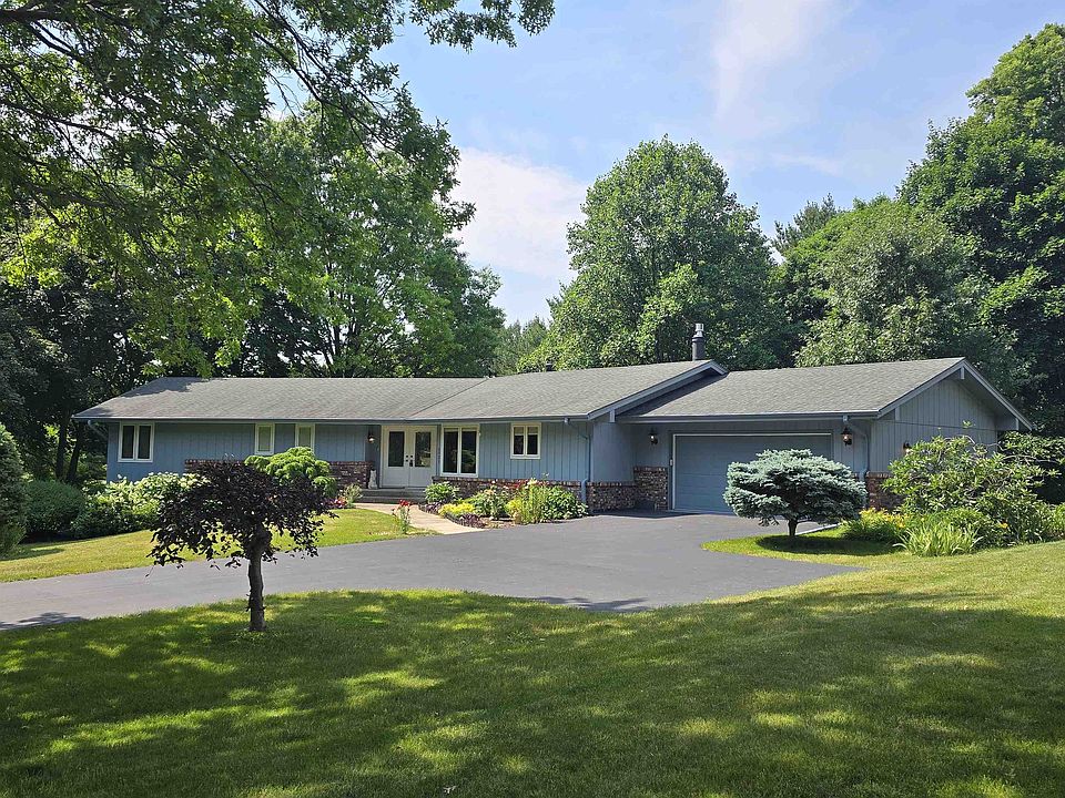 1st image of 6923 Laurel Cherry Dr