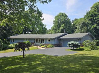 6923 Laurel Cherry Dr, Rockford, IL