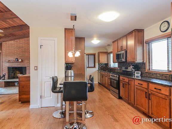 Kitchen / Breakfast Room