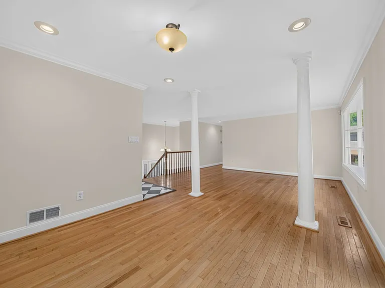 2903 Ivy Bridge Rd — Photo 2