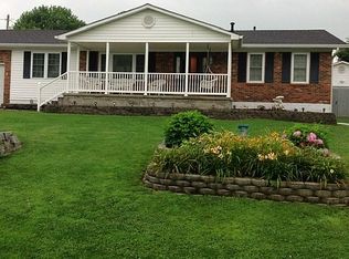 745 Wayland Dr, Winchester, KY 40391