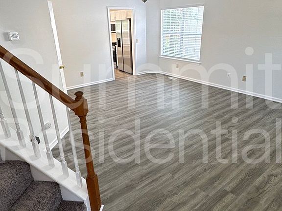 3rd image of 2002 Upland Dr