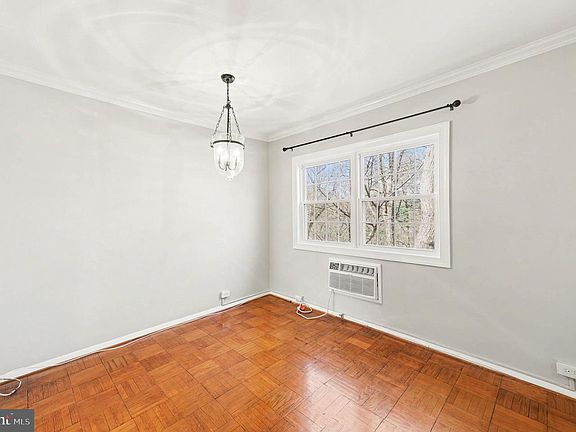 5th image of 3380 Gunston Rd