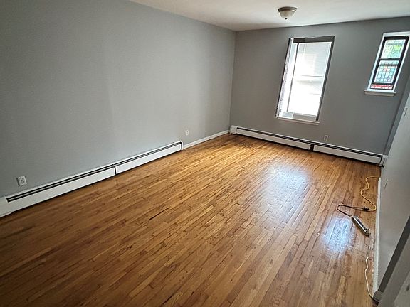 5th image of 211 W 146th St APT 1A