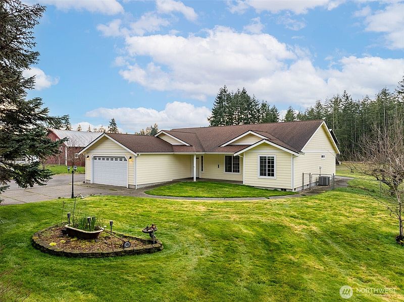 3rd image of 18647 Joselyn Street SW