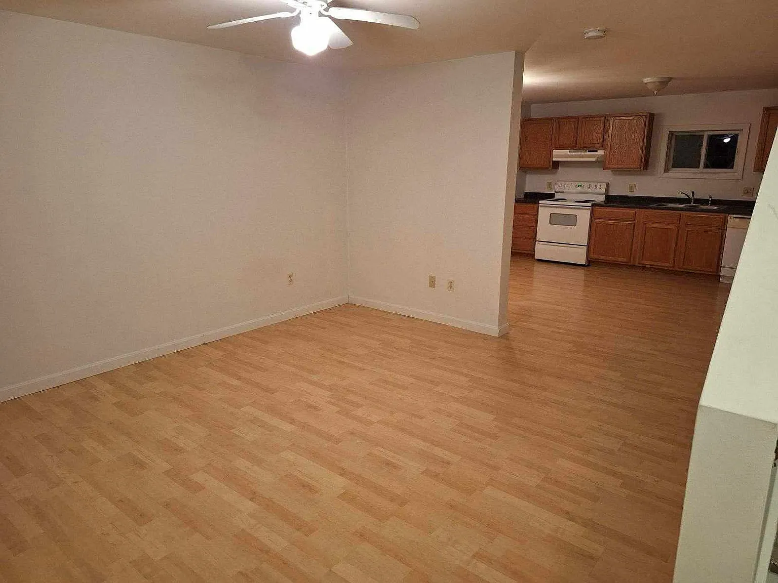 18 Colby Way - A — Photo 4