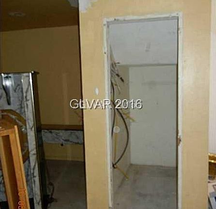 5th image of 5115 Golden Ln
