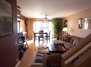 2013 Muirfield Cir, Elgin, IL 60123