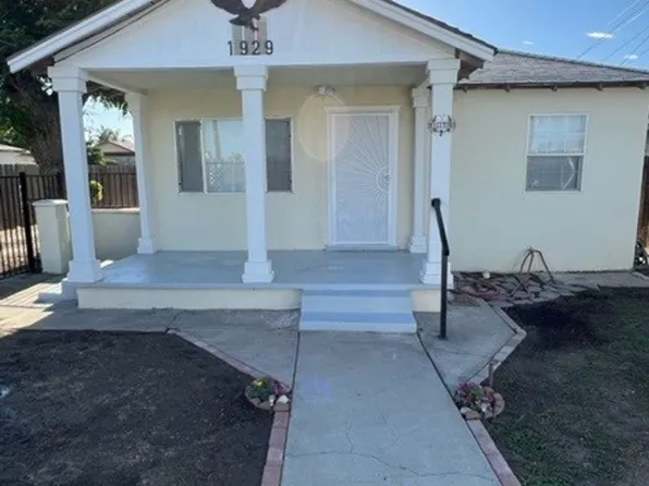 1929 S J St, Bakersfield, CA 93304